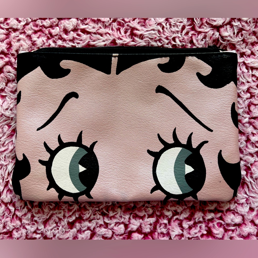 Bettyboop x ipsy cosmetics pouch